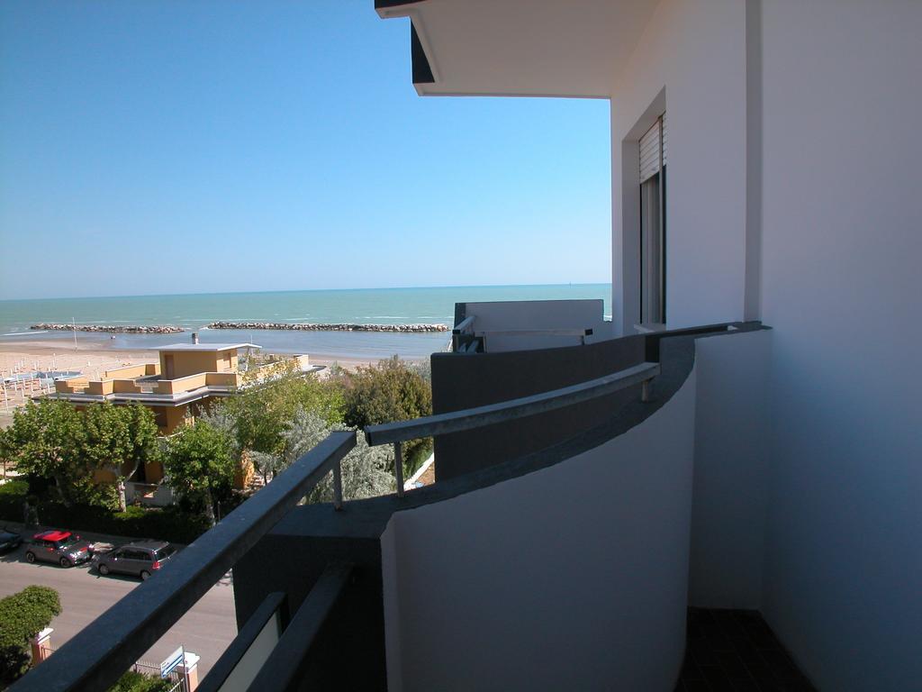 Hotel Merkury Torre Pedrera Exterior photo